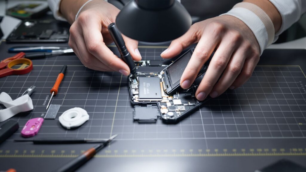 Samsung Galaxy S25 Series Repair in Kissimmee, FL – S25, S25+ & S25 Ultra Service